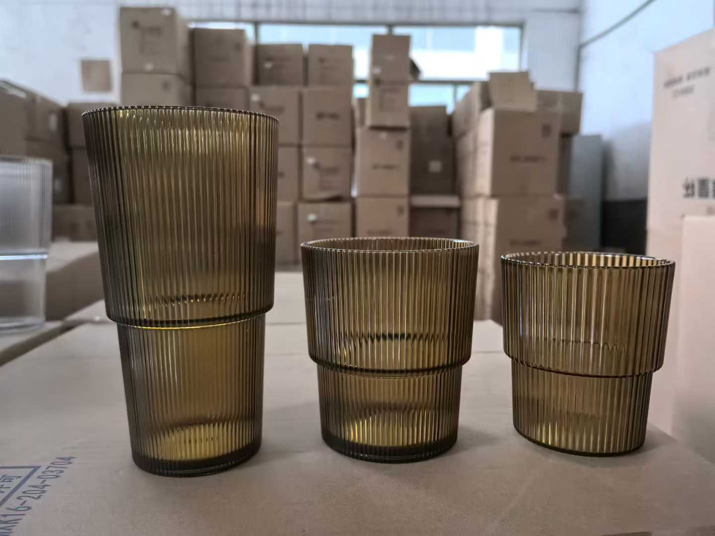 detail‑amber‑brown‑textured‑acrylic‑drink‑cup‑collection detail‑amber‑brown‑textured‑acrylic‑drink‑cup‑collection