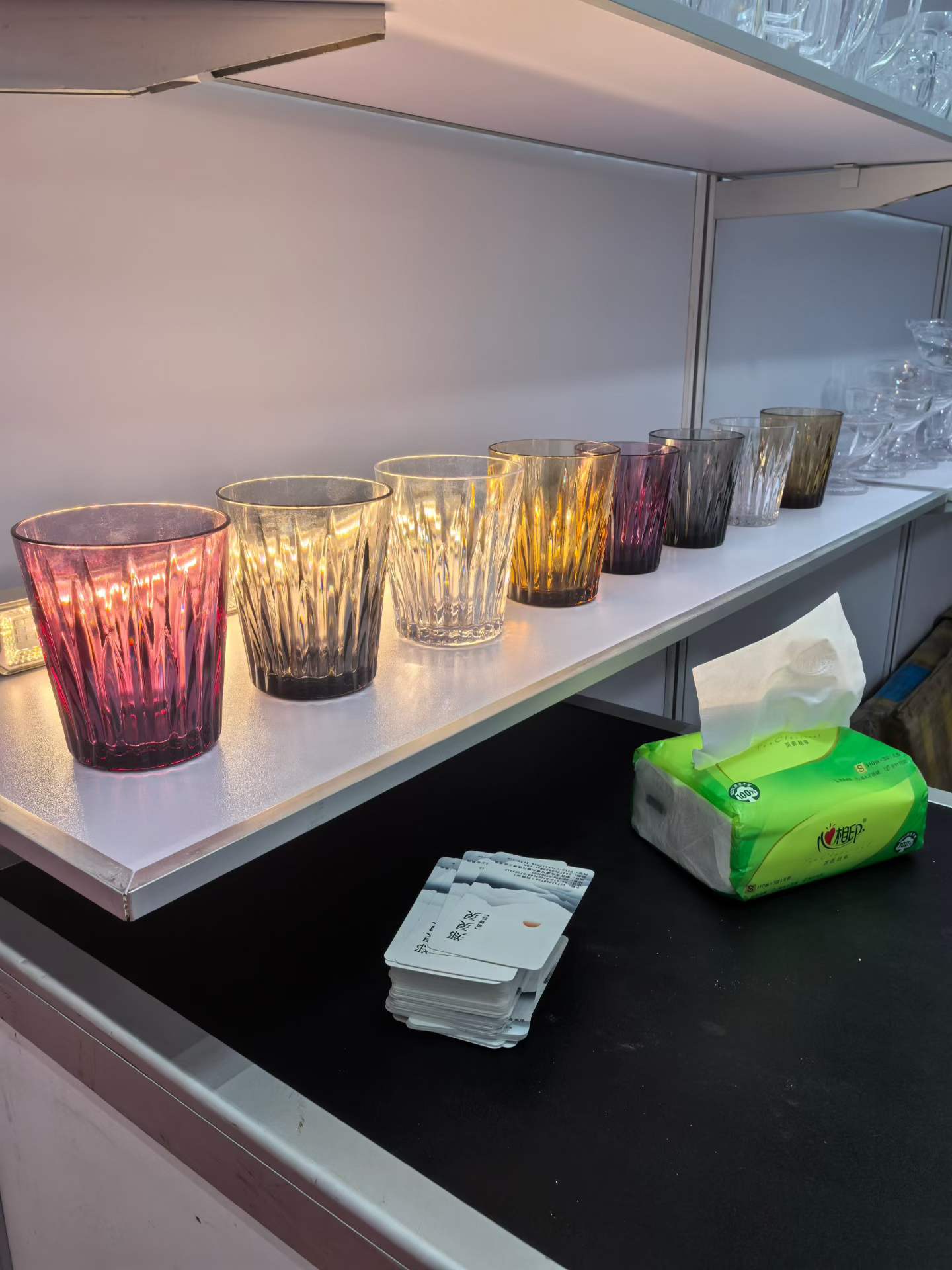 detail‑multi‑colored‑ribbed‑acrylic‑water‑cup‑exhibit‑display detail‑multi‑colored‑ribbed‑acrylic‑water‑cup‑exhibit‑display