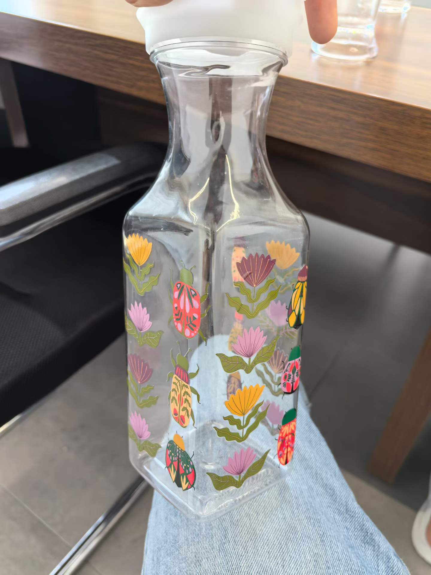 detail‑square‑beetle‑pattern‑acrylic‑carafe‑6 detail‑square‑beetle‑pattern‑acrylic‑carafe‑6