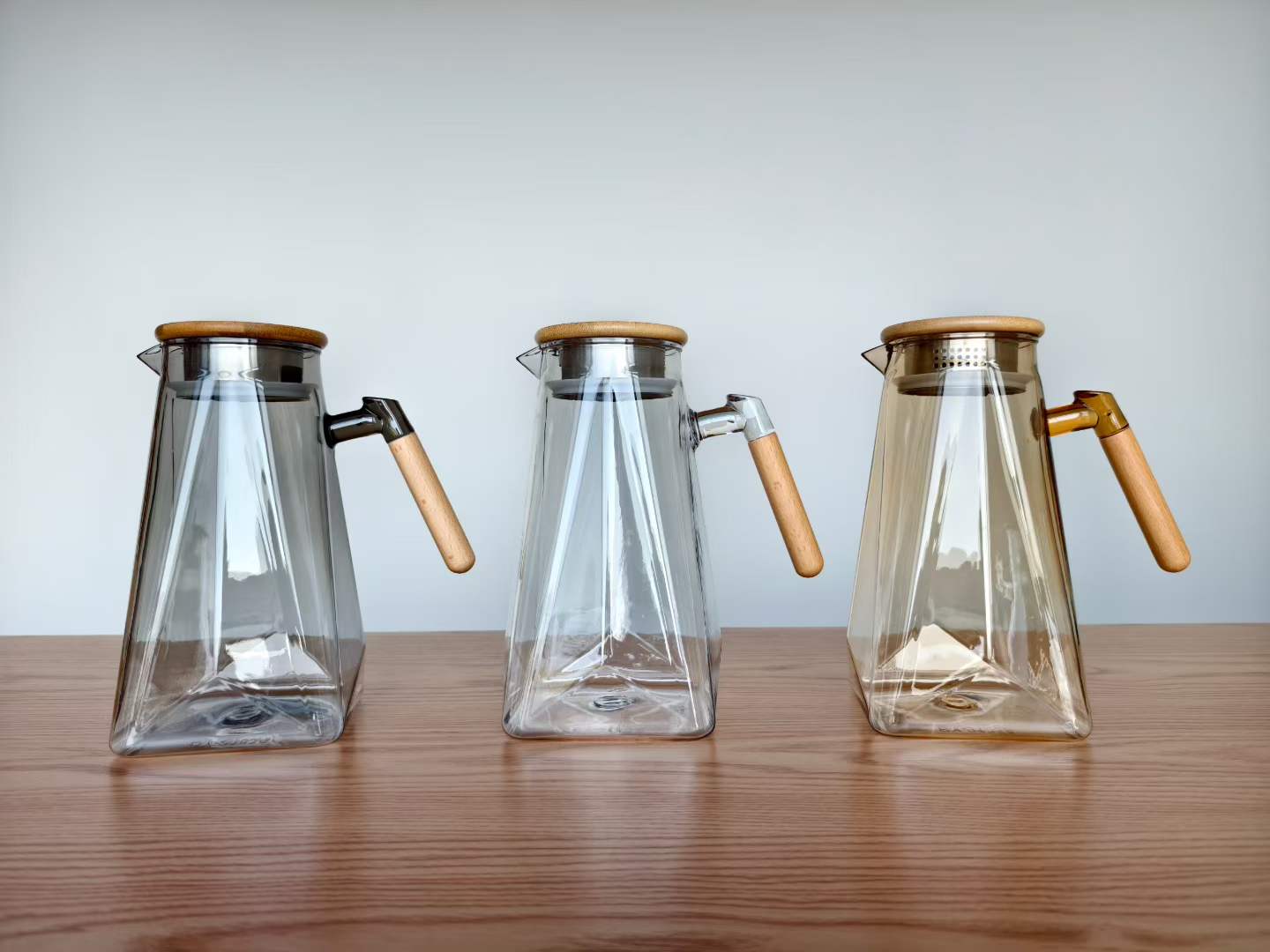 main‑wood‑handle‑multi‑color‑plastic‑cold‑water‑jug‑9 main‑wood‑handle‑multi‑color‑plastic‑cold‑water‑jug‑9