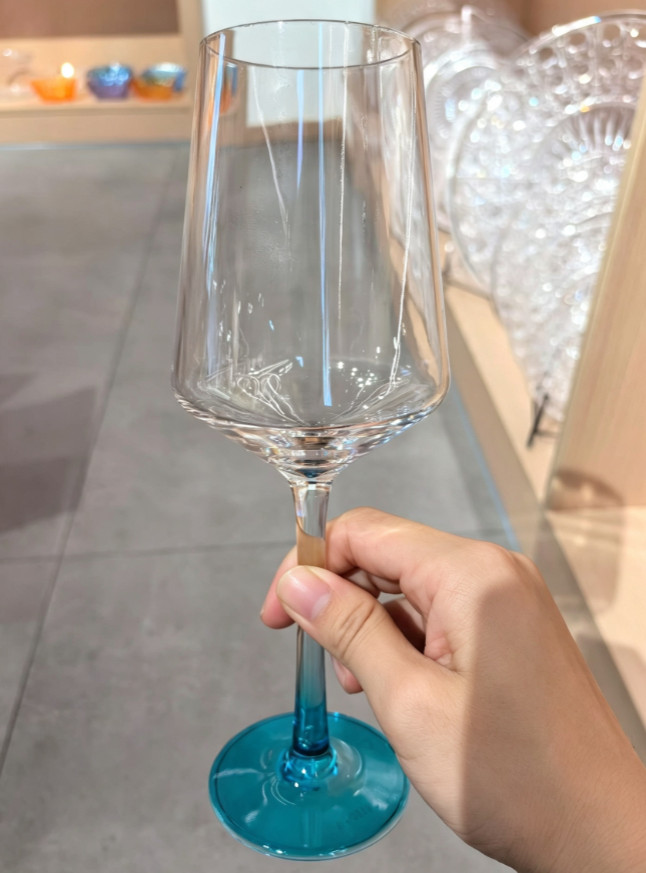 shatterproof acrylic blue stem wine cup
