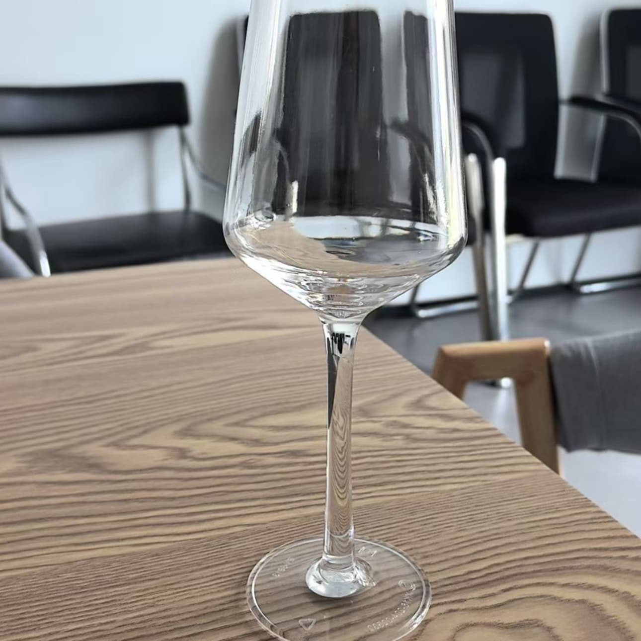 shatterproof‑pc‑stemmed‑wine‑glass‑modern‑hotel‑bar‑supplies shatterproof‑pc‑stemmed‑wine‑glass‑modern‑hotel‑bar‑supplies